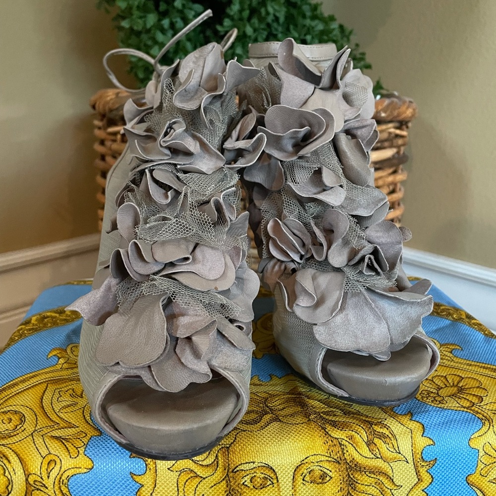 Prada booties size 40